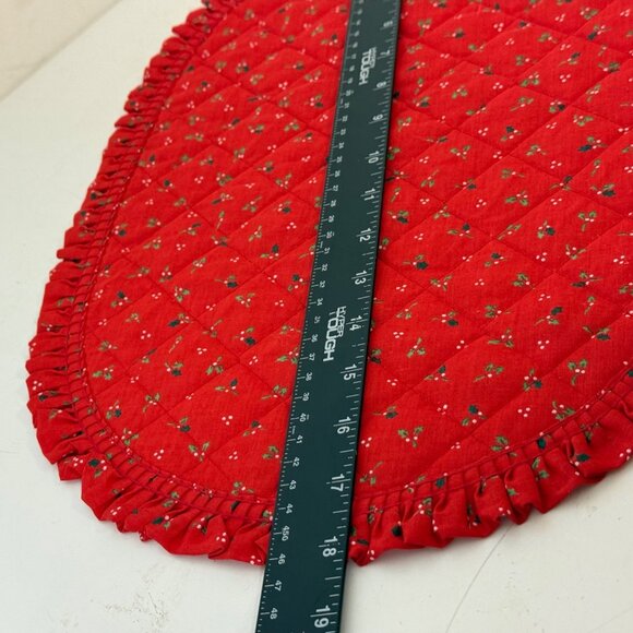 Quilted Christmas Placemats Set of 4 VTG Red Holly Oblong Kitchen Table Decor - Picture 11 of 14